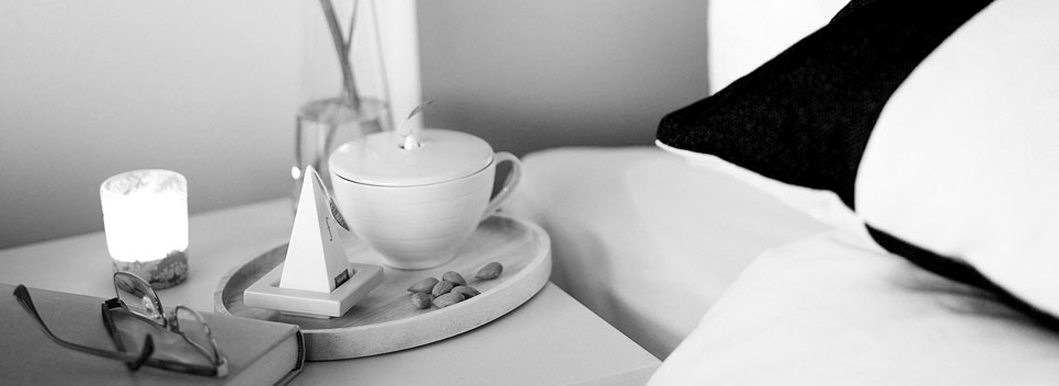 062_bw_wide.jpg